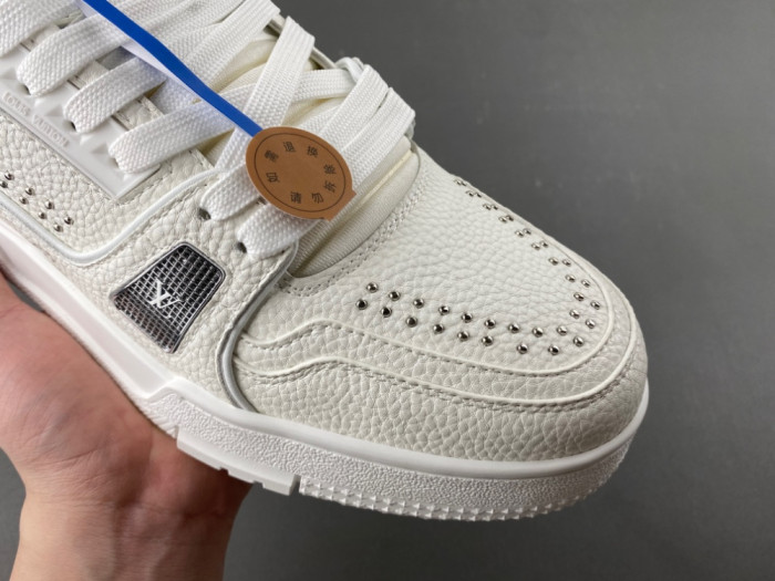 LV snekaers 283