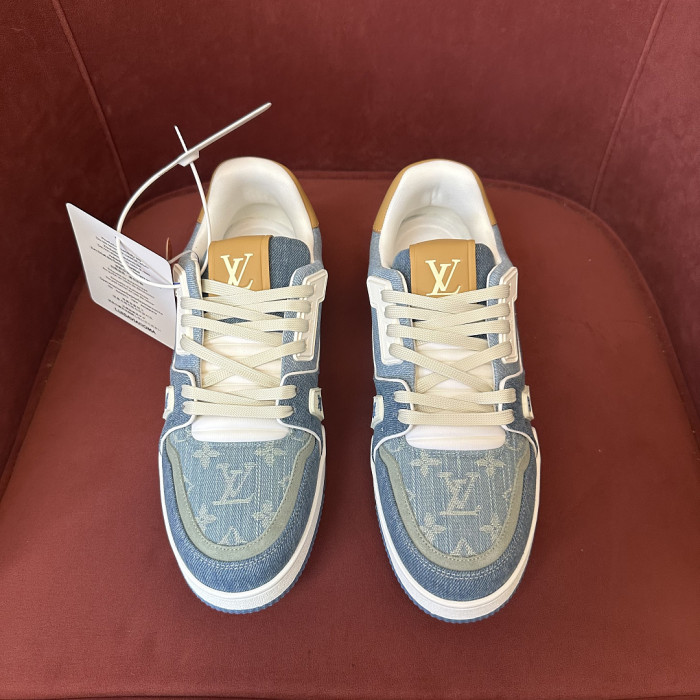 LV snekaers 272