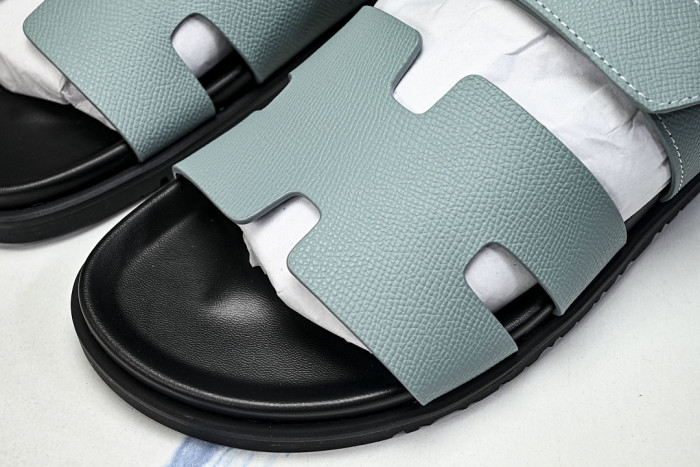 H**me5 Sandal 43