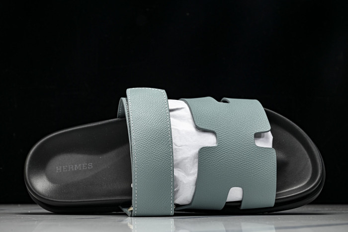 H**me5 Sandal 43