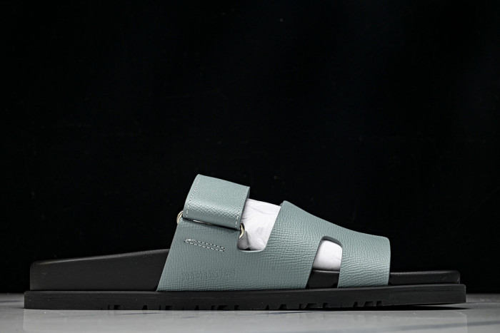 H**me5 Sandal 43