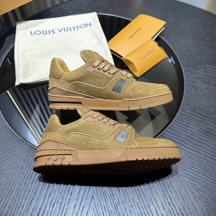 LV snekaers 125