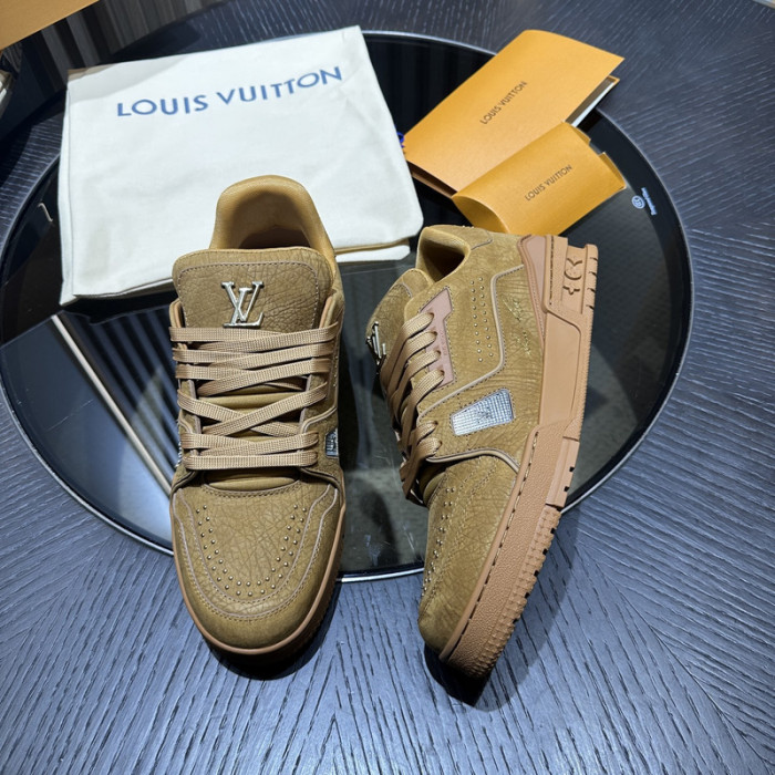 LV snekaers 125