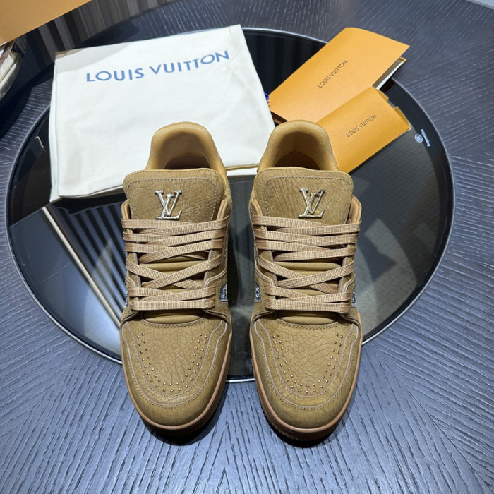 LV snekaers 125