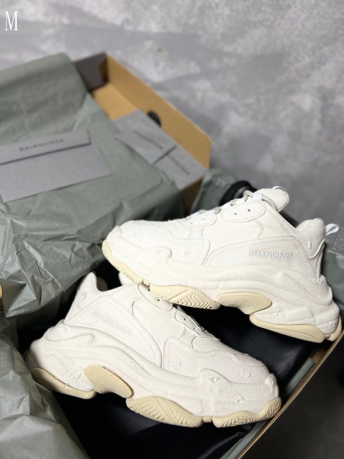 BALENCIAGA TRIPLES 16