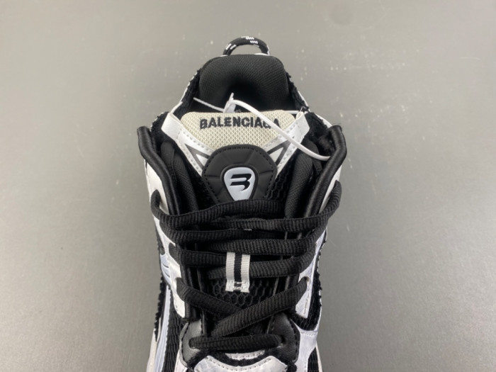 SNEAKER RUNNER 55
