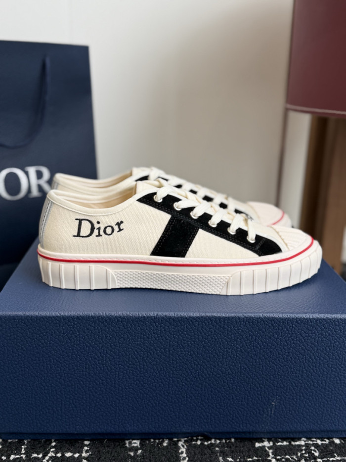 D10r B23 SNEAKER-013