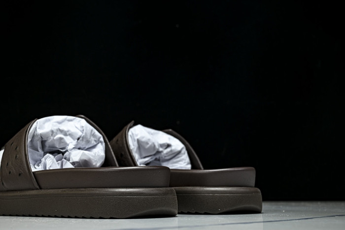 L&V sandal 94