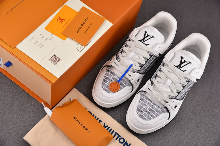 lv snekaers 75