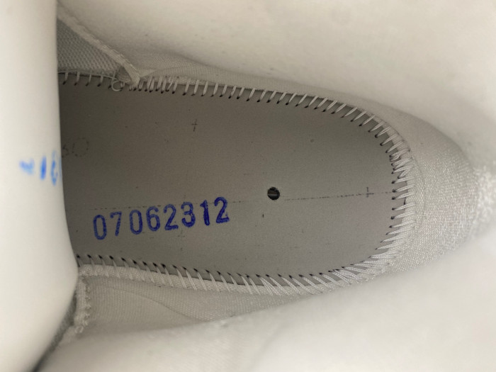 jordan 11 retro neapolitan-ar0715-101