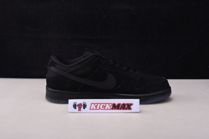 nike dunk low sp undefeated 5 on it black-do9329-001
