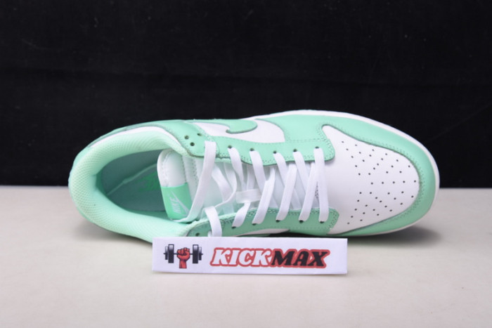 nike dunk low green glow dd1503-105