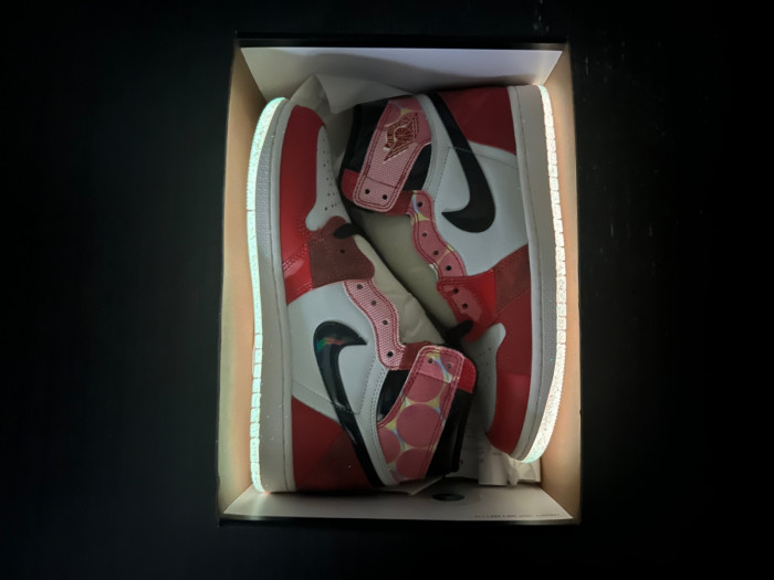 jordan 1 high og spider-man across the spider-verse- dv1748-601