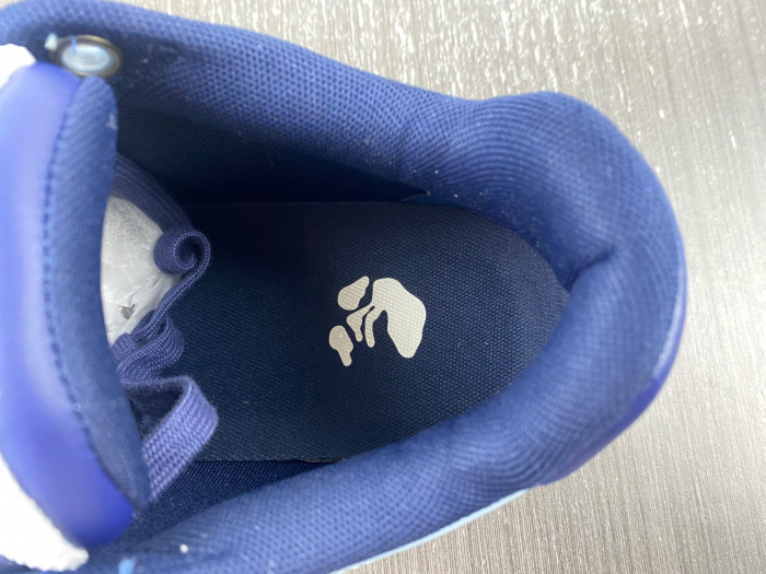 off-white out of office -28