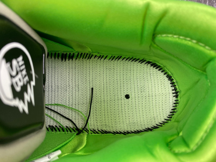 nike sb dunk low the powerpuff girls buttercup-c fz8319-300