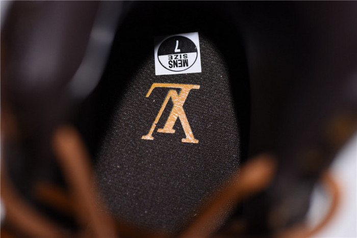 l**is V*t*n x o-w x air jordan 1 customs mens aq0818-202