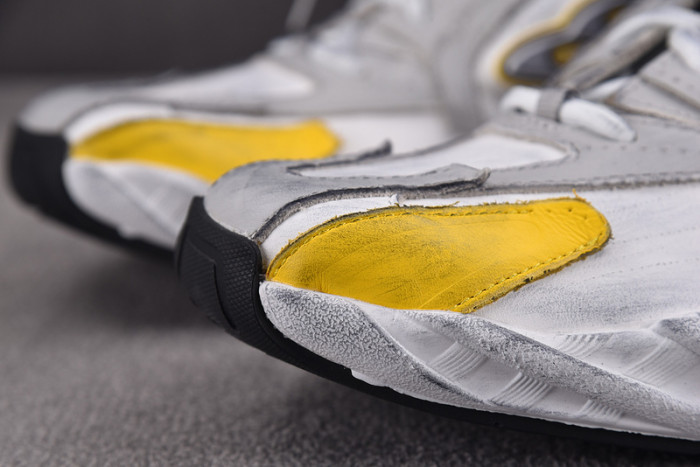 BALENCIAGA OTHERS 02