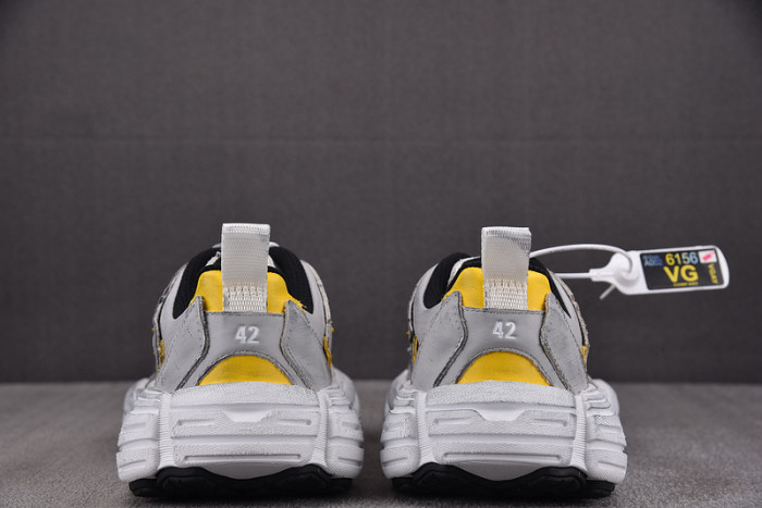 BALENCIAGA OTHERS 02