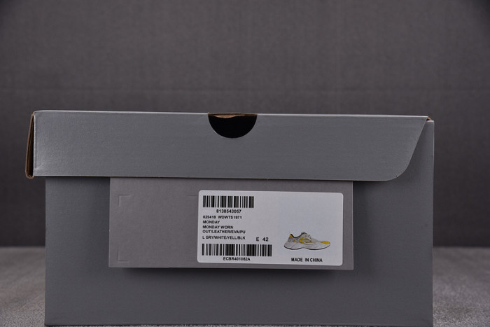 BALENCIAGA OTHERS 02