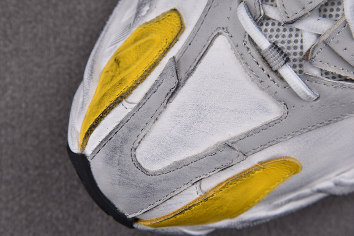 BALENCIAGA OTHERS 02