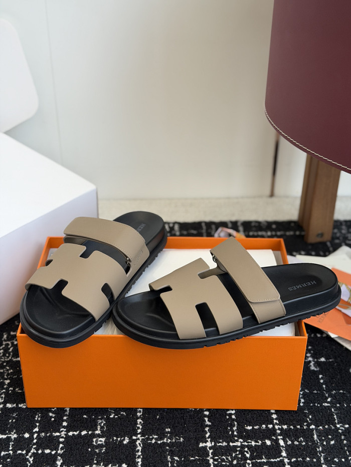H**me5 Sandal 67