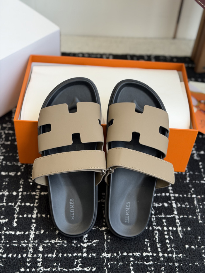 H**me5 Sandal 67