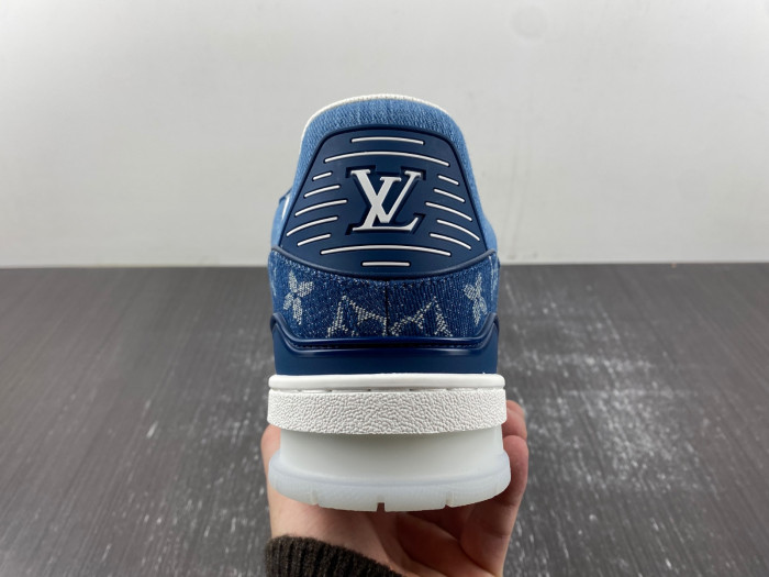 lv snekaers 103