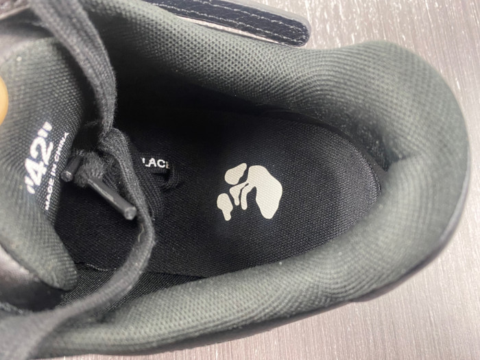 off-white out of office -22