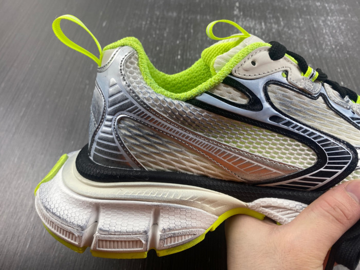 iaga -phantom sneaker-13