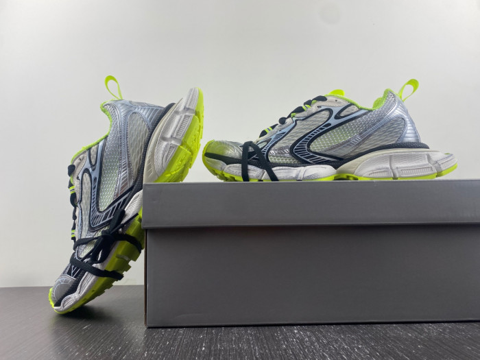 iaga -phantom sneaker-13