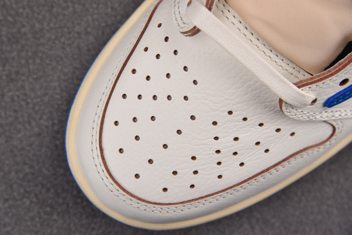 Fragment Design x Travis Scott Air Jordan 1 Low OG SP -DM7866-104