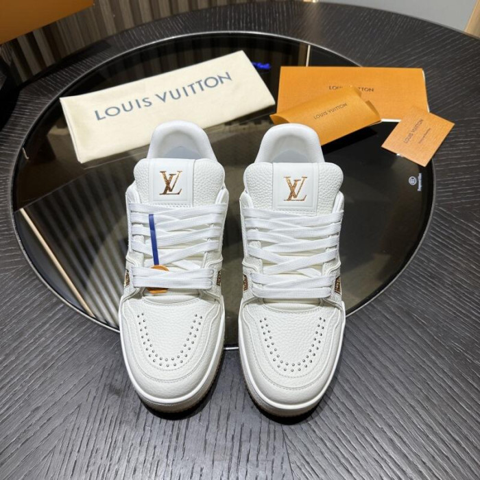 LV snekaers 211