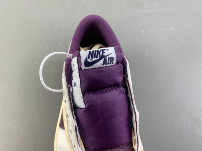 Travis Scott x Air Jordan 1 Low-DZ4137-700
