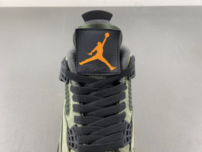 UNDEFEATED x Air Jordan 4 OG-IB1519-200