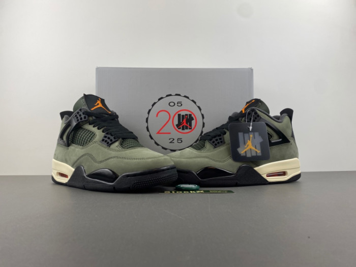 UNDEFEATED x Air Jordan 4 OG-IB1519-200