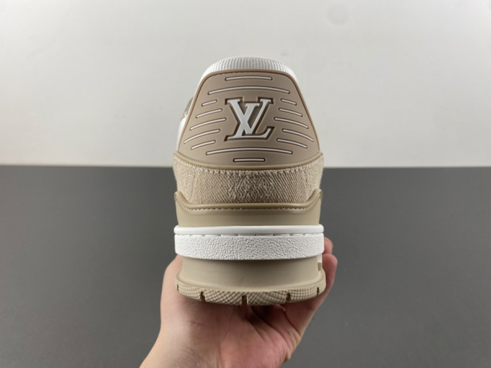 LV snekaers 206
