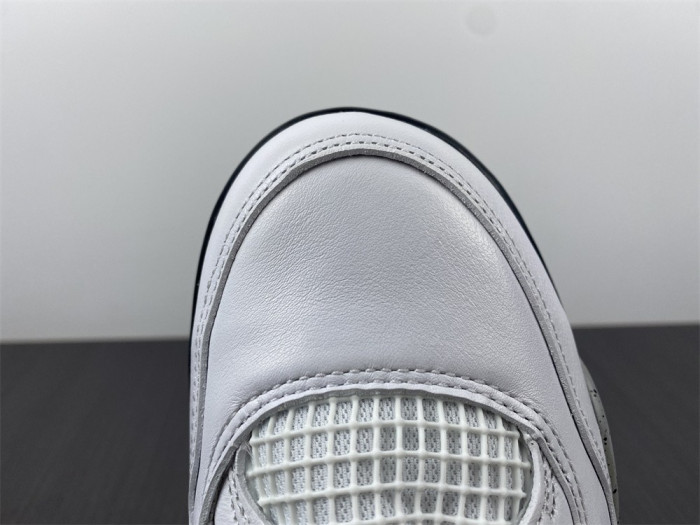 air jordan 4 og “white cement” 840606-192