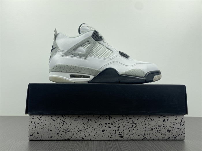 air jordan 4 og “white cement” 840606-192