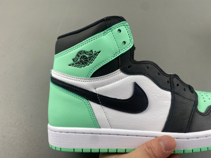 Air Jordan 1 High OG “Green Glow”-DZ5485-130