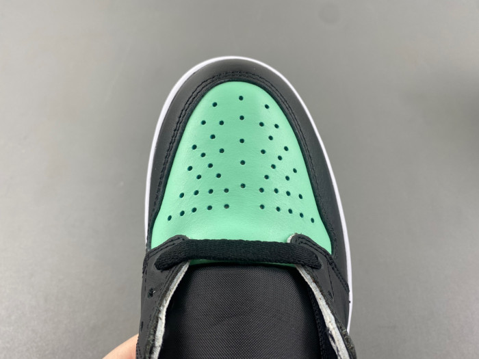 Air Jordan 1 High OG “Green Glow”-DZ5485-130