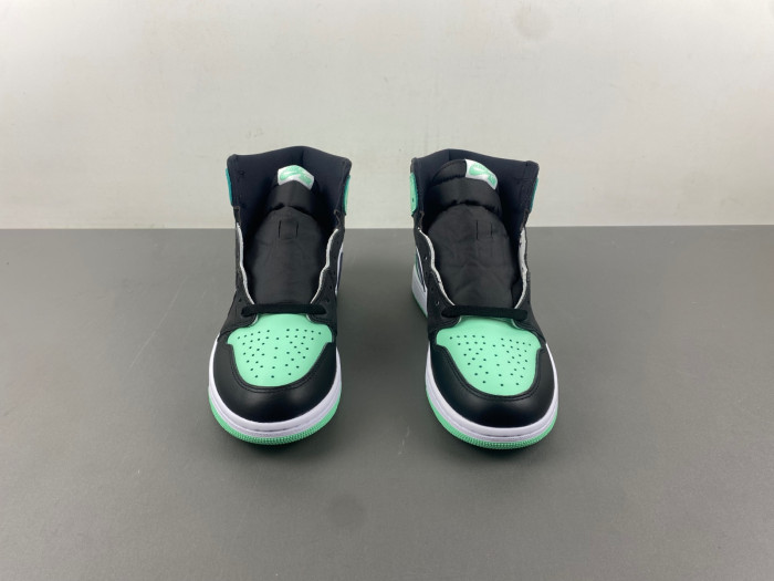 Air Jordan 1 High OG “Green Glow”-DZ5485-130