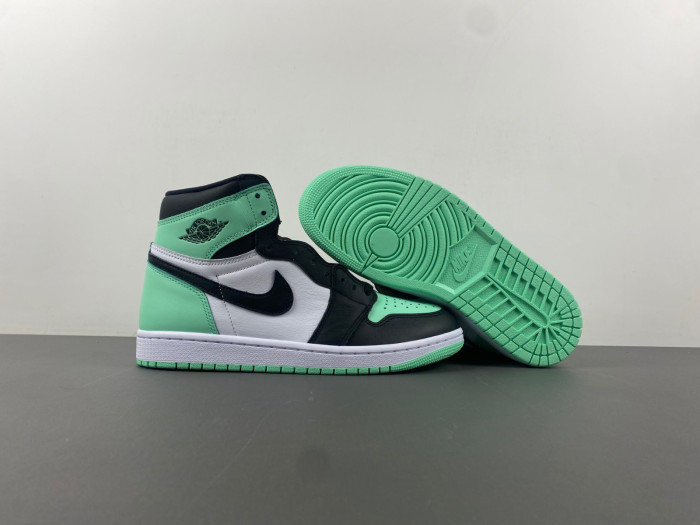 Air Jordan 1 High OG “Green Glow”-DZ5485-130