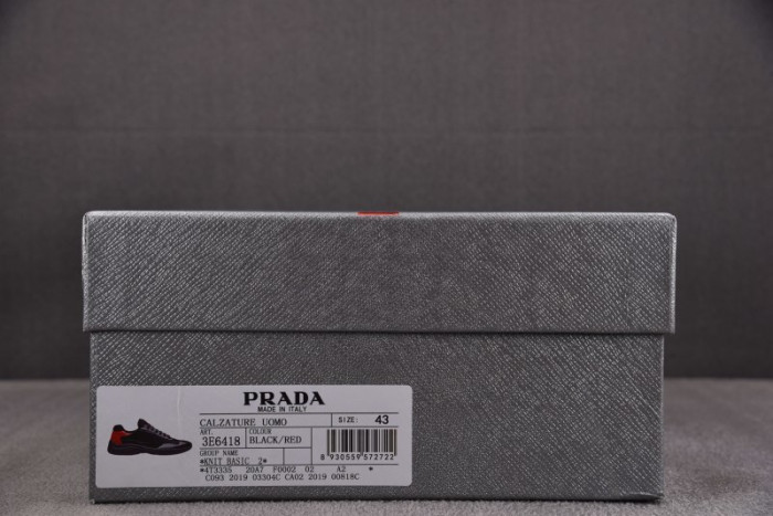 Prada 73