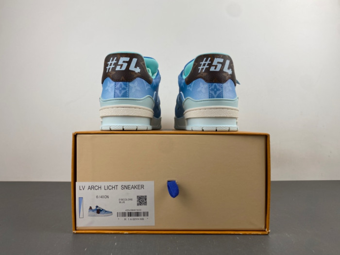 LV snekaers 285