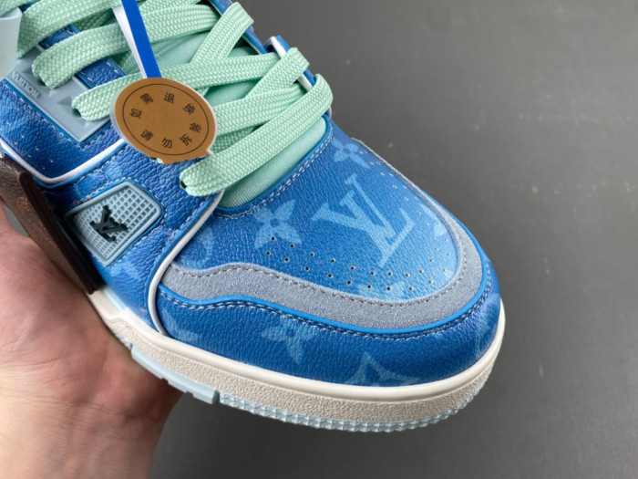 LV snekaers 285