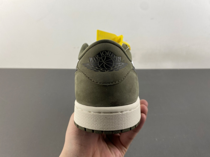 Air Jordan 1 Low OG -HQ6998-200