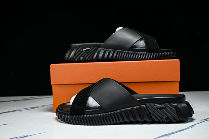 H**me5 Sandal 39
