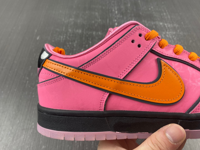 the powerpuff girls x nike sb dunk low “blossom”-fd2631-600