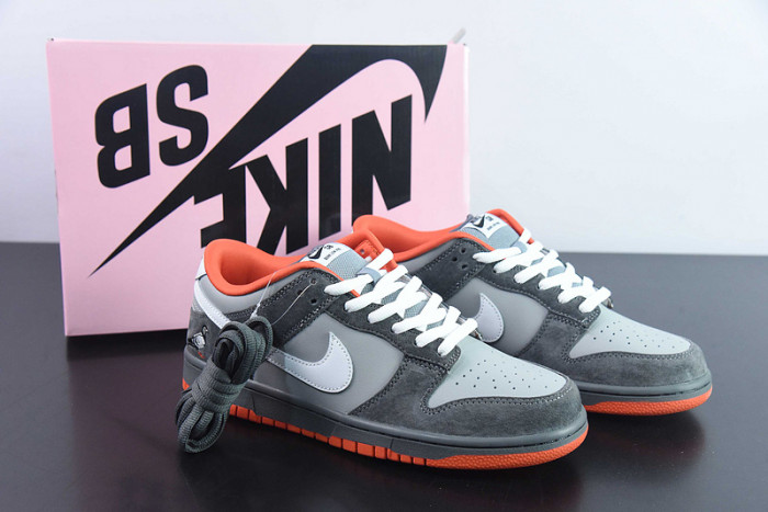 nike sb dunk low staple nyc pigeon- 304292-011