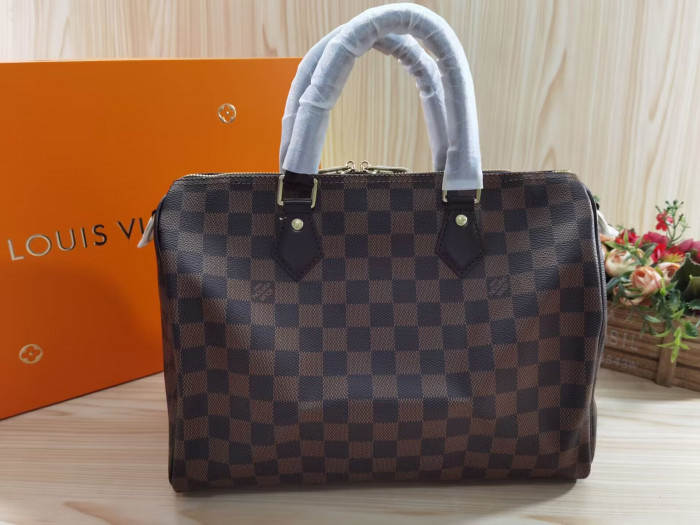 lv bag 02